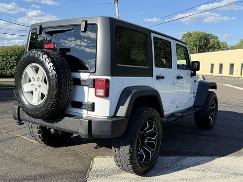 Used 2017 Jeep Wrangler Unlimited Sport w/ Quick Order Package 24S AWD/4WD image 12