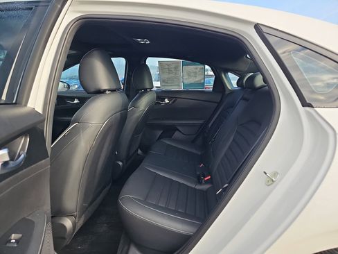 Used 2023 Kia Forte GT-Line w/ GT-Line Premium Package image 14