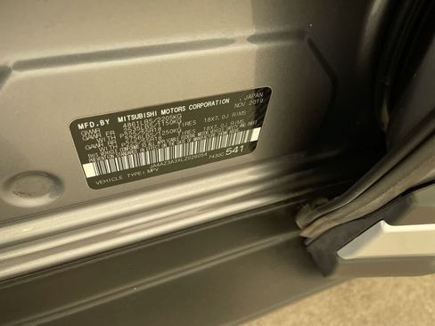Used 2020 Mitsubishi Outlander ES AWD/4WD image 27