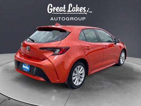 Used 2025 Toyota Corolla SE FWD image 5