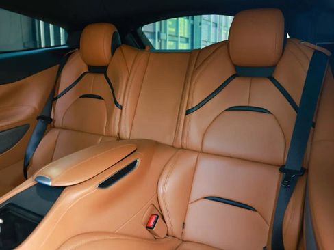 Used 2019 Ferrari GTC4Lusso T image 10