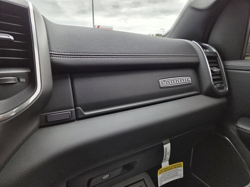 New 2026 RAM 1500 Laramie AWD/4WD image 34