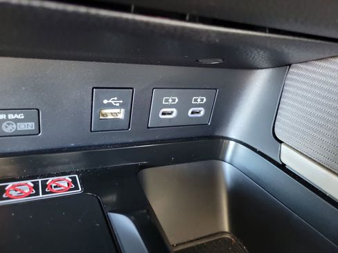 Used 2025 Toyota Camry LE image 22