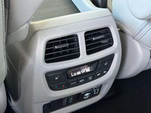Certified 2021 Honda Pilot Elite image 17