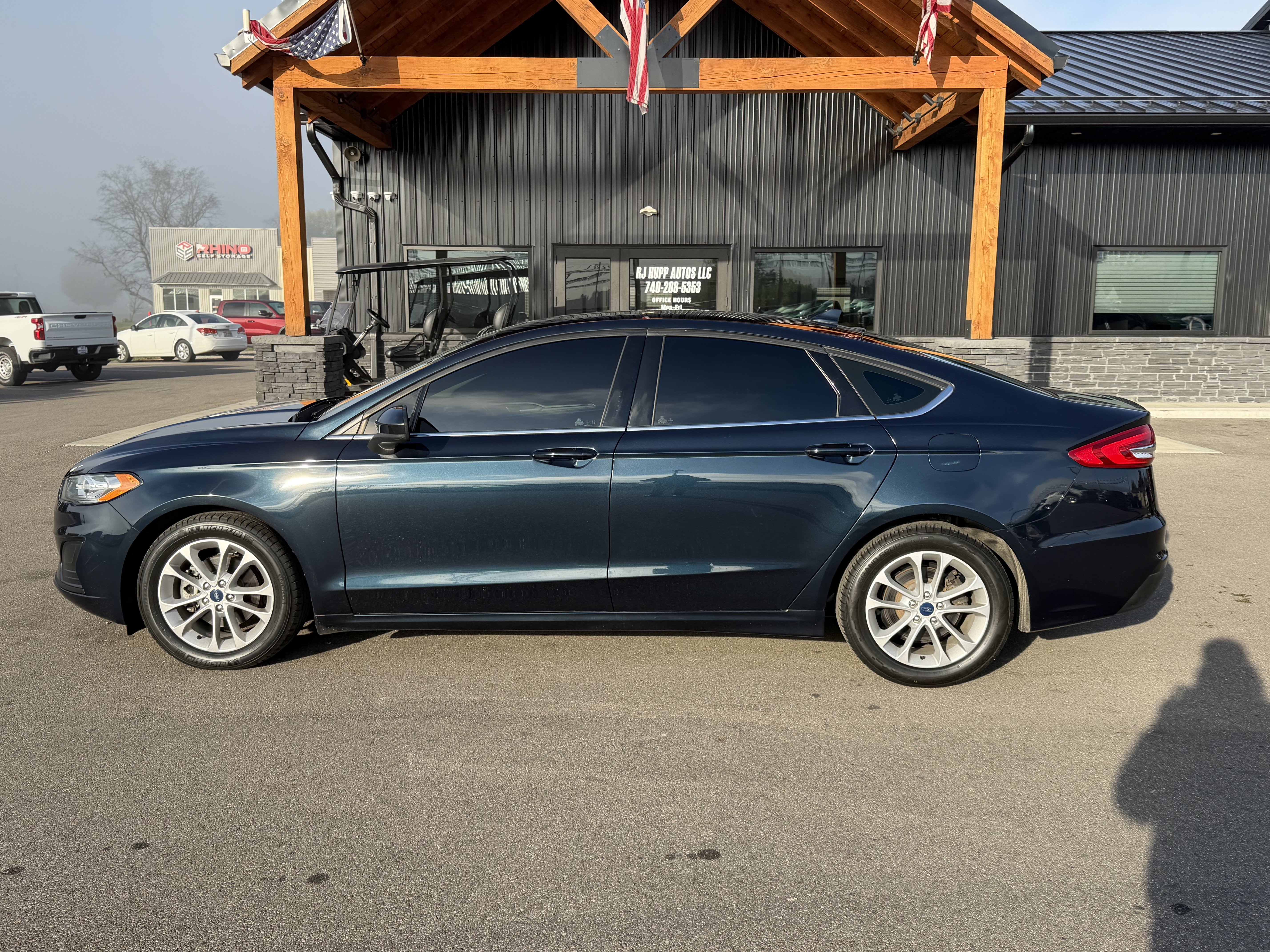Used 2020 Ford Fusion SE FWD image 21