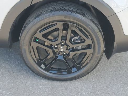 Used 2024 Kia Telluride SX X-Line image 33