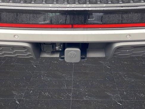 Used 2024 Volkswagen Atlas Peak Edition SEL image 37