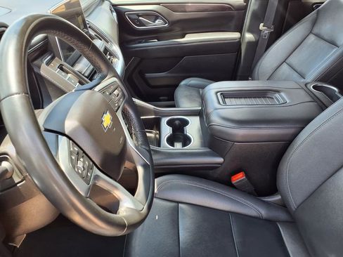 Used 2024 Chevrolet Tahoe LT RWD image 17