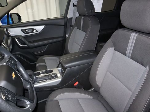 Used 2025 Chevrolet Blazer LT image 25