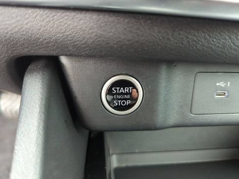Certified 2023 Nissan Rogue SV FWD image 46