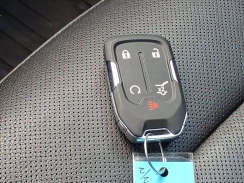 Used 2021 GMC Acadia SLT w/ Technology Package AWD/4WD image 24