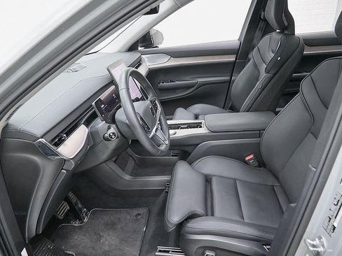 Certified 2025 Volvo EX90 Ultra image 20