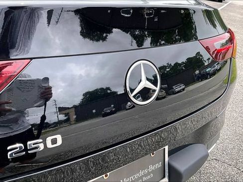 Used 2025 Mercedes-Benz CLA 250 image 21