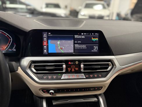 Used 2022 BMW 430i xDrive Convertible w/ M Sport Package image 28