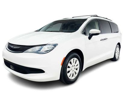 Used 2022 Chrysler Voyager LX