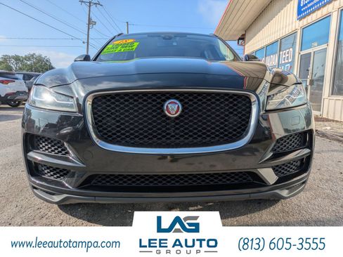 Used 2018 Jaguar F-PACE Prestige image 2
