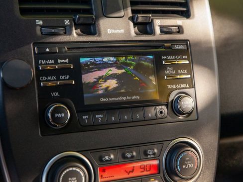 Used 2015 Nissan Leaf S w/ Charge Package image 14