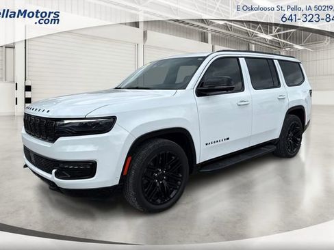 Used 2024 Jeep Wagoneer Series II w/ Convenience Group I AWD/4WD image 8