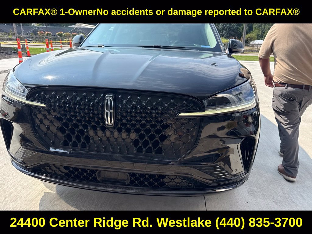 Used 2025 Lincoln Aviator Reserve w/ Jet Appearance Package AWD/4WD image 2