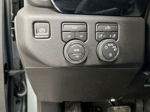 New 2026 Chevrolet Silverado 1500 LT image 18