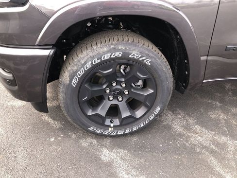 New 2026 RAM 1500 Big Horn AWD/4WD image 10