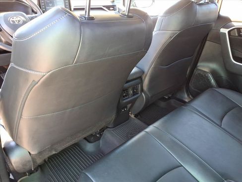 Used 2021 Toyota RAV4 XLE Premium AWD/4WD image 11