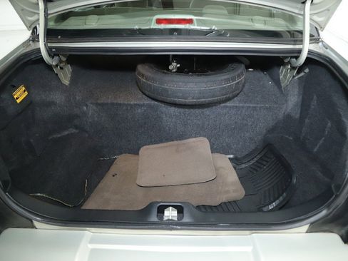 Used 2005 Mercury Grand Marquis GS image 26