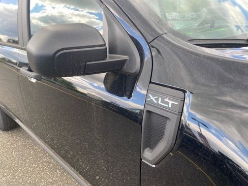New 2025 Ford Maverick XLT FWD image 24