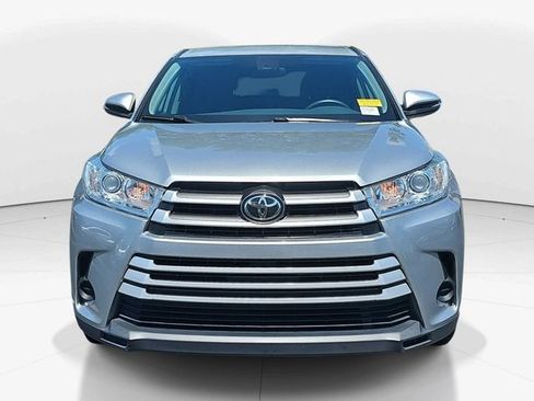Used 2019 Toyota Highlander LE FWD image 8