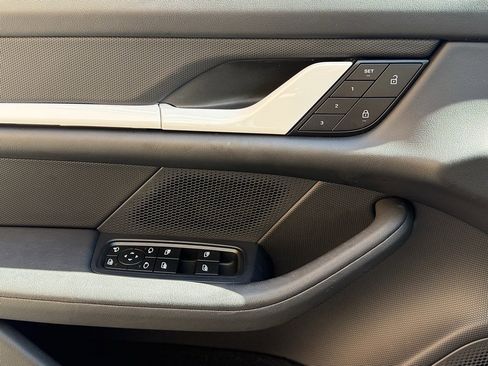 Certified 2024 Porsche Taycan image 17