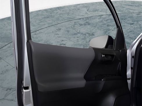 Used 2023 Toyota Tacoma SR image 16