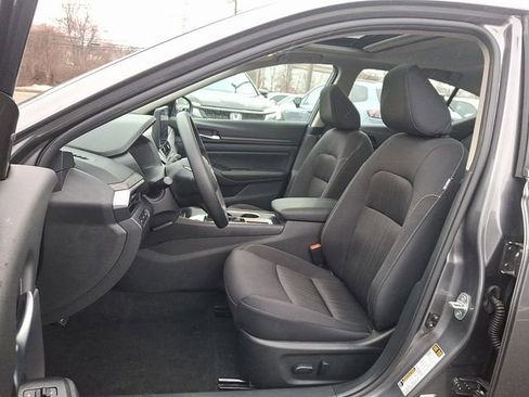 Used 2025 Nissan Altima 2.5 SV w/ SV Special Edition Package image 14