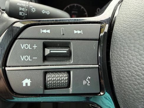 Used 2023 Honda CR-V EX-L image 16