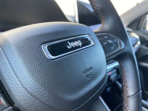 Certified 2022 Jeep Compass Limited image 19