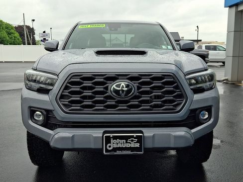 Used 2021 Toyota Tacoma TRD Sport w/ TRD Premium Sport Package AWD/4WD image 2