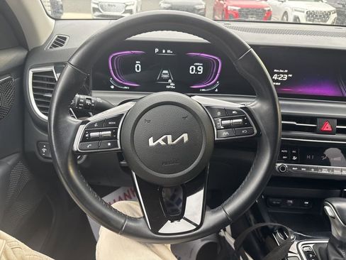 Used 2025 Kia Seltos S image 20