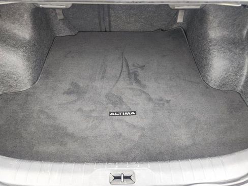 Used 2023 Nissan Altima 2.5 SR FWD image 34