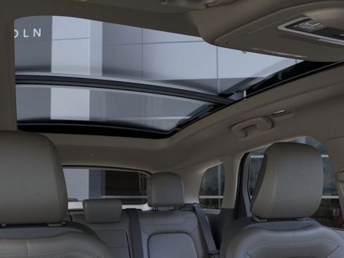 New 2026 Lincoln Corsair Premiere image 22