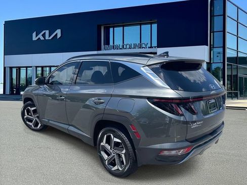 Used 2022 Hyundai Tucson Limited w/ Cargo Package AWD/4WD image 4