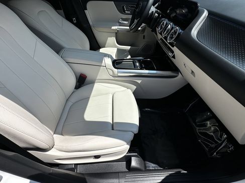 Certified 2026 Mercedes-Benz GLA 250 w/ Exclusive Package image 15