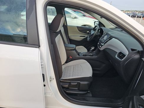 Used 2024 Chevrolet Equinox LS w/ Driver Confidence II Package FWD image 47