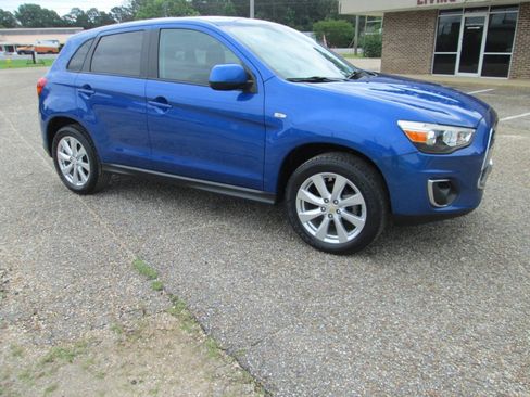 Used 2015 Mitsubishi Outlander Sport ES AWD/4WD image 64
