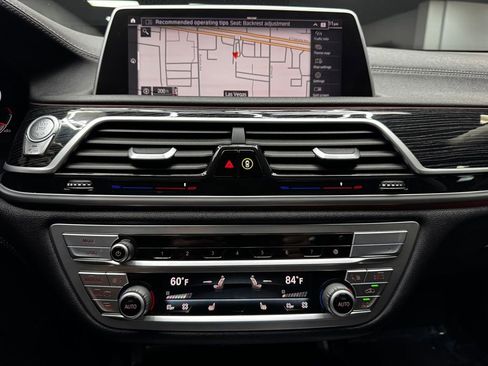 Used 2022 BMW 740i RWD image 24