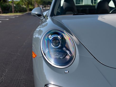 Used 2017 Porsche 911 Carrera RWD image 11