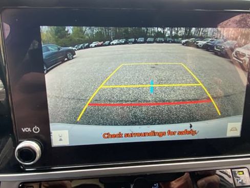 Used 2025 Toyota Camry SE FWD image 24