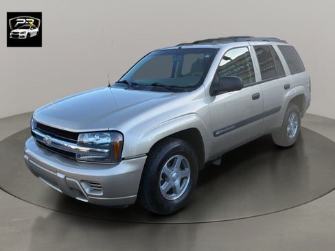 Used 2004 Chevrolet TrailBlazer LS w/ LS Preferred Equipment Group RWD image 1