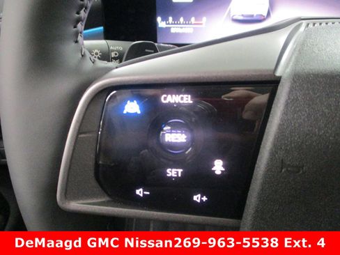 New 2025 Nissan Murano SL image 23