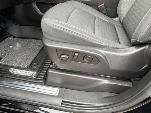 Used 2024 Chevrolet Silverado 1500 RST AWD/4WD image 18