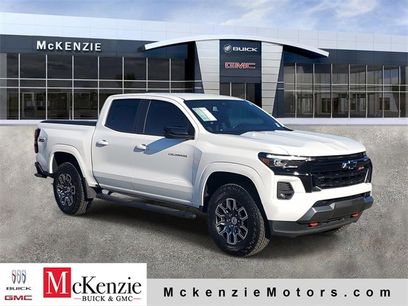 Used 2024 Chevrolet Colorado Z71 w/ Z71 Convenience Package 2