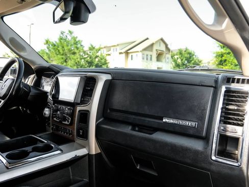 Used 2015 RAM 1500 Laramie w/ Convenience Group AWD/4WD image 10